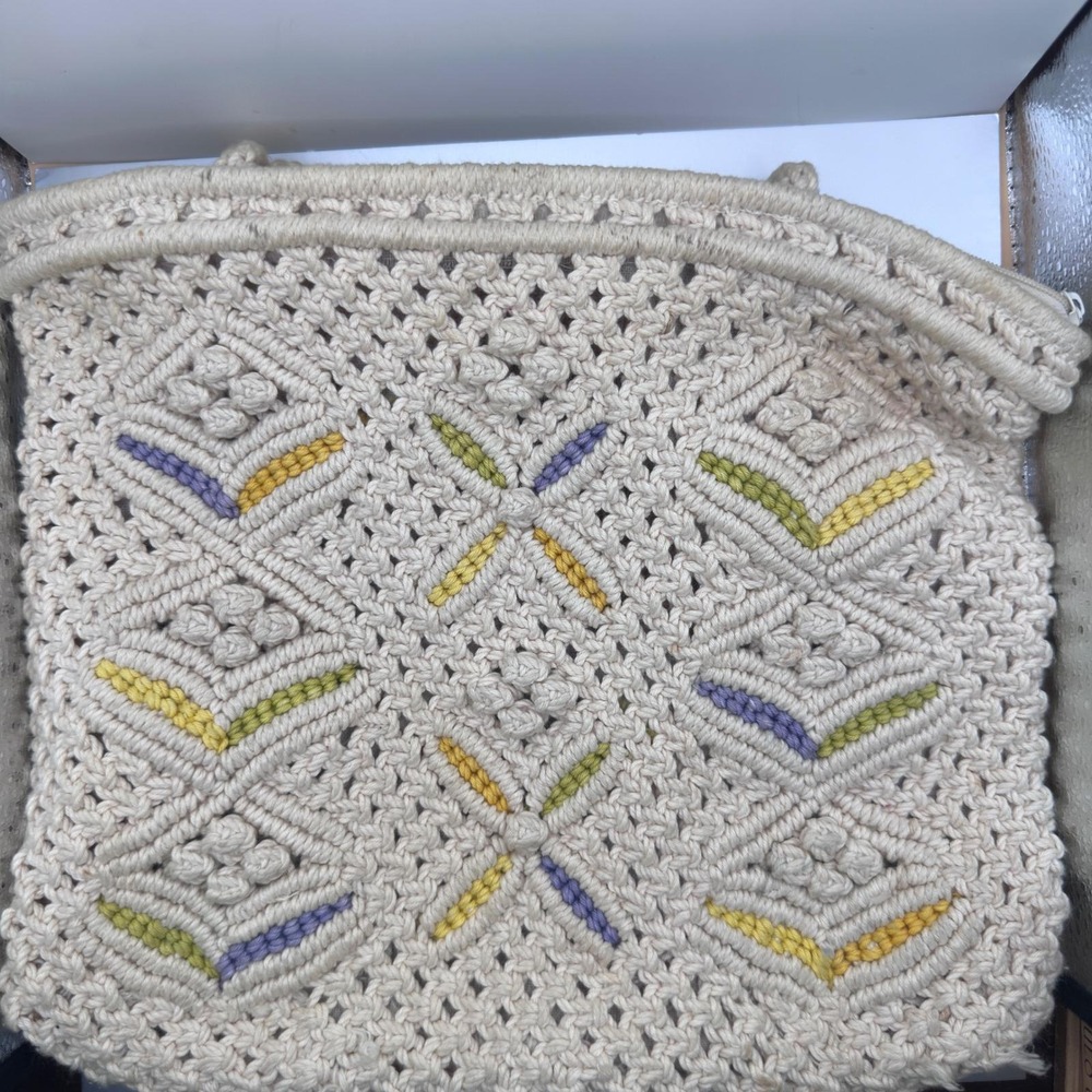 Vintage Crocheted White Pastel square Hippie Purse Zipper Shoulder Bag